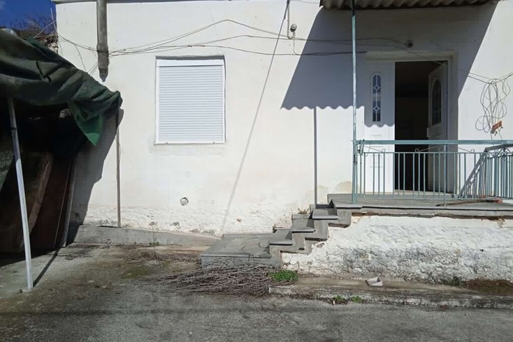 Realty photo 2
