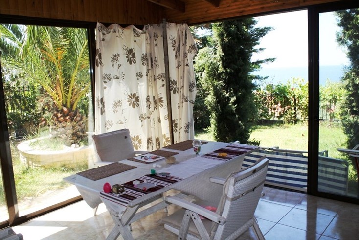 Realty photo 3
