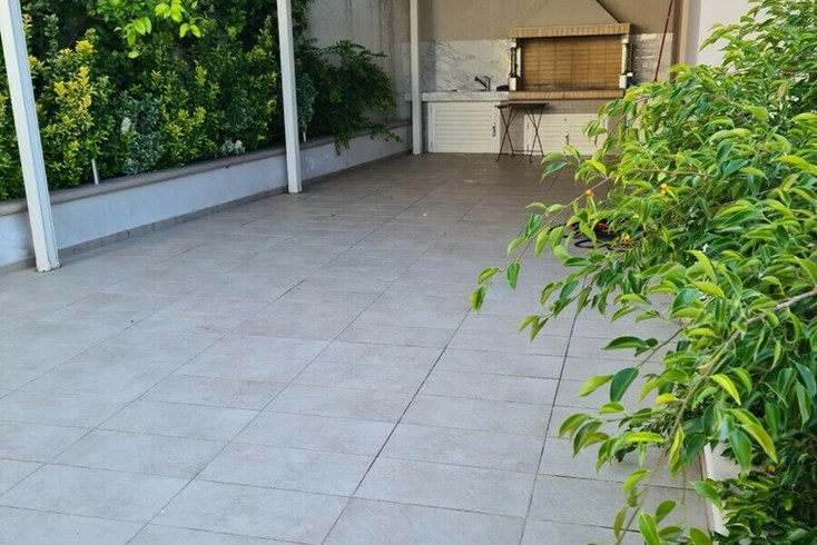 Realty photo 3