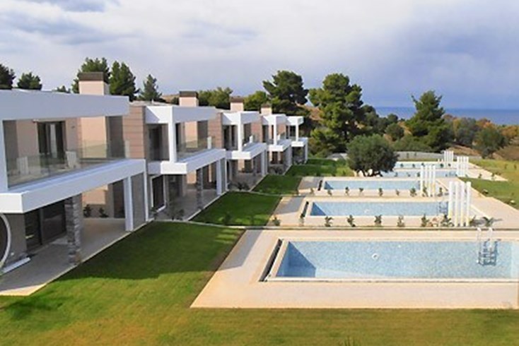 Realty photo 2