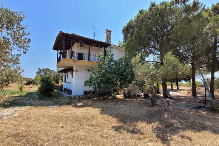 Realty photo 3