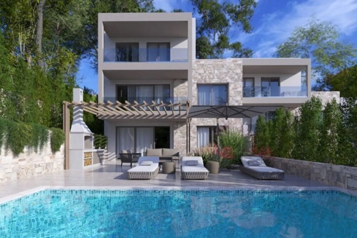 Realty photo 2