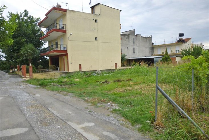 Realty photo 1