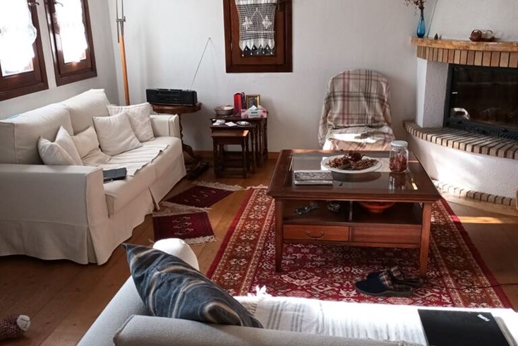 Realty photo 2