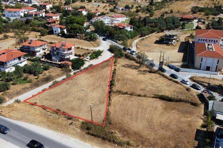 Realty photo 2