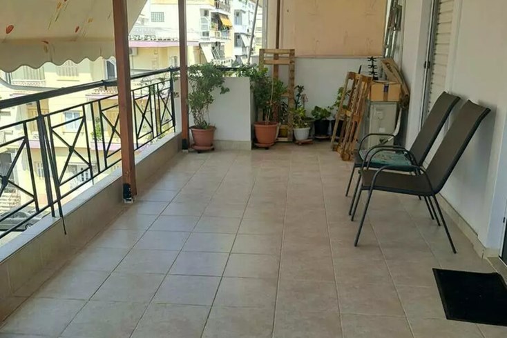 Realty photo 1