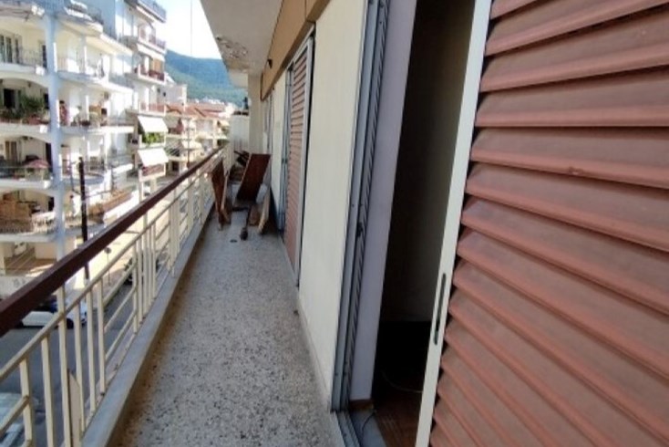 Realty photo 1
