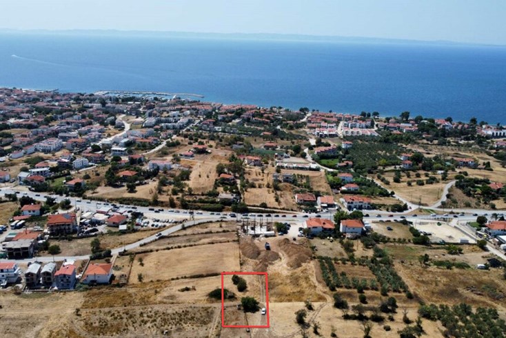 Realty photo 2