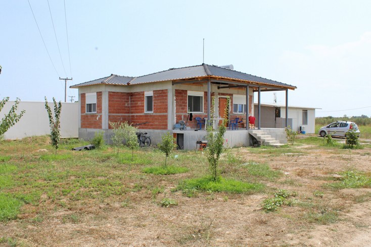 Realty photo 1