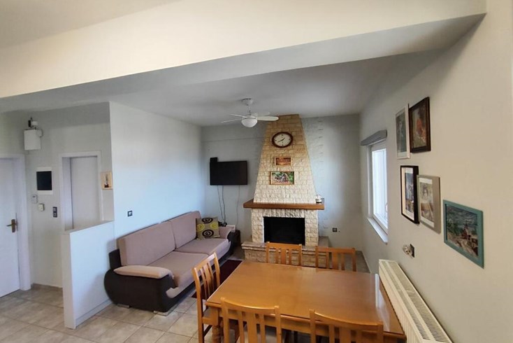 Realty photo 3