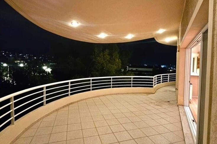 Realty photo 1