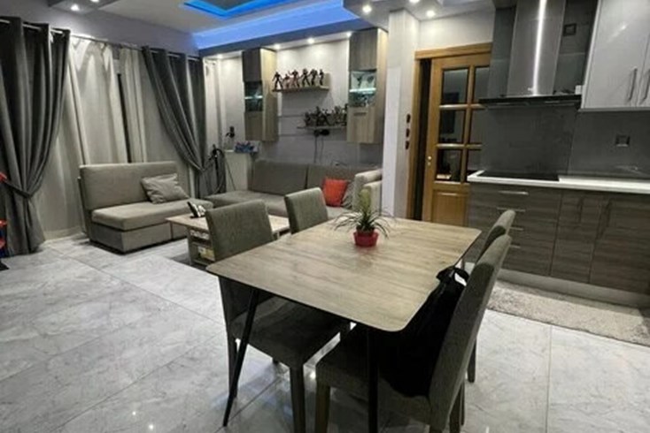 Realty photo 1