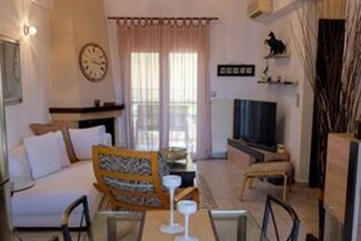 Realty photo 1