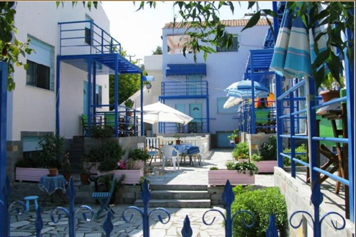 Realty photo 2