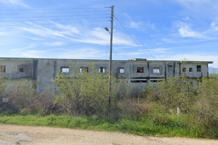 Realty photo 2