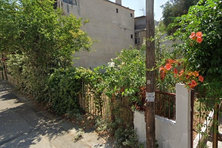 Realty photo 1