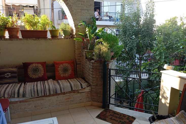 Realty photo 2