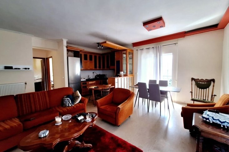 Realty photo 3