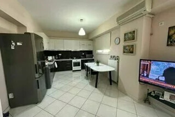 Realty photo 1