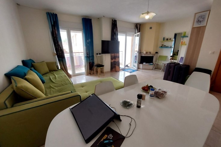 Realty photo 3