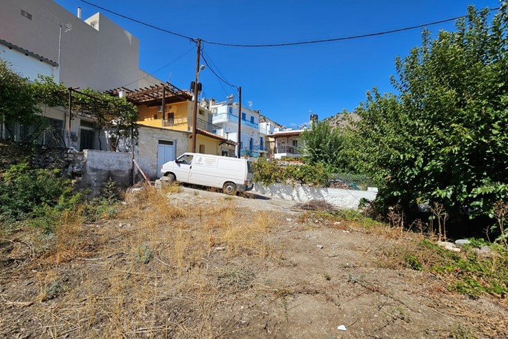 Realty photo 2