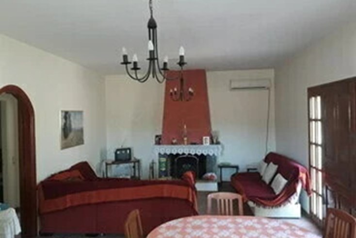 Realty photo 2