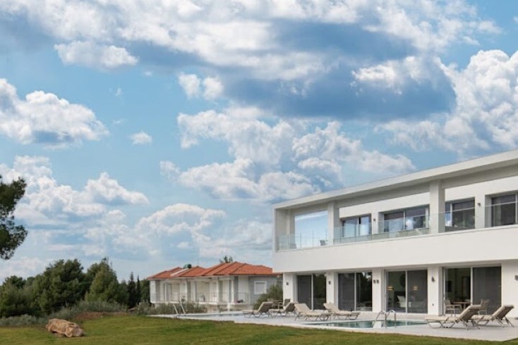 Realty photo 2