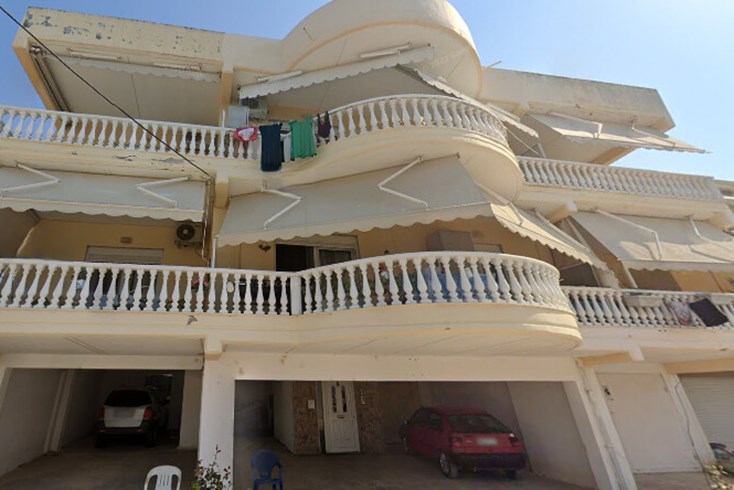 Realty photo 1