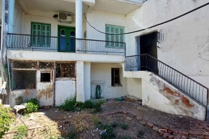 Realty photo 2