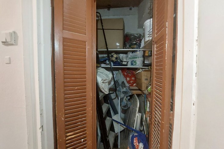 Realty photo 2
