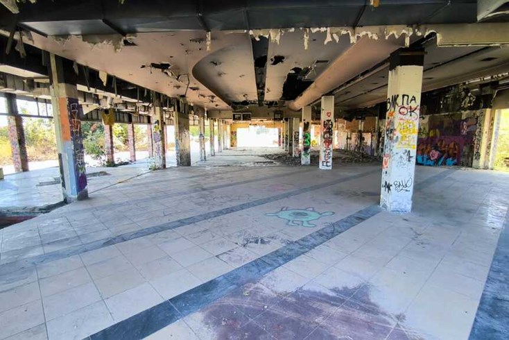 Realty photo 3