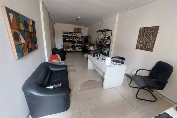 Realty photo 1