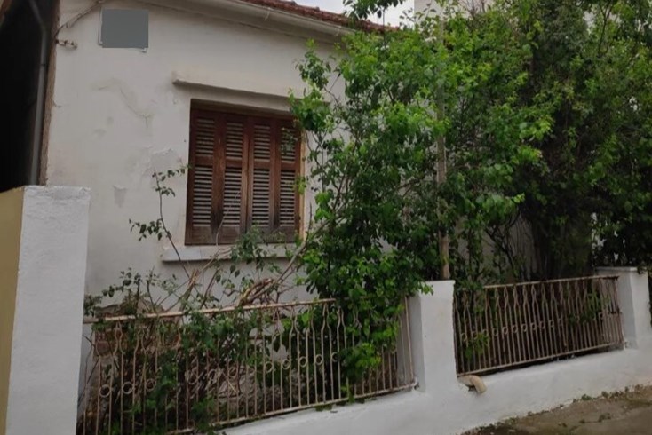 Realty photo 1