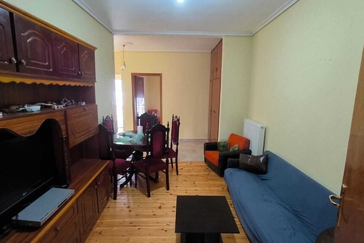 Realty photo 2