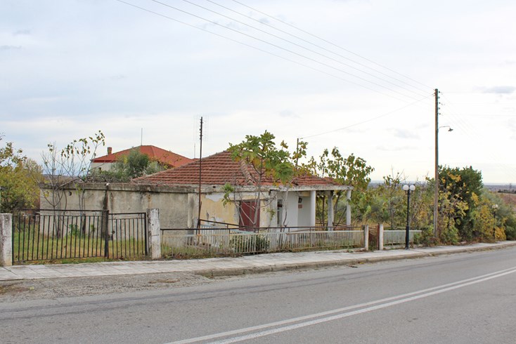 Realty photo 1
