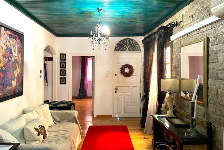 Realty photo 2