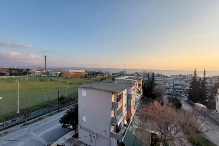 Realty photo 2