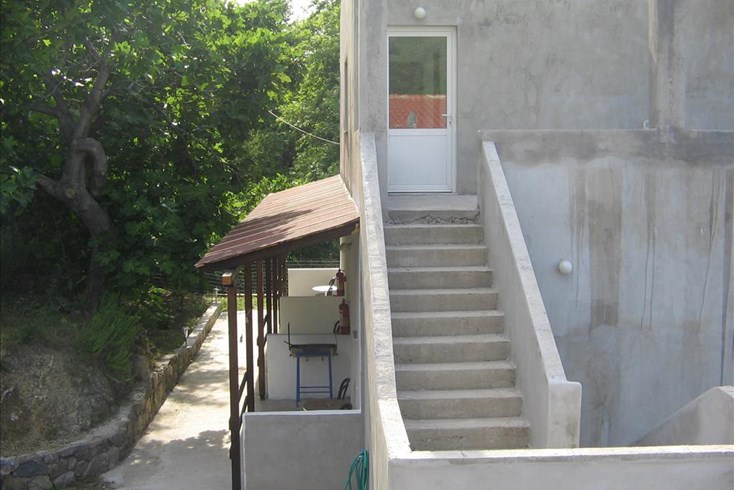 Realty photo 3