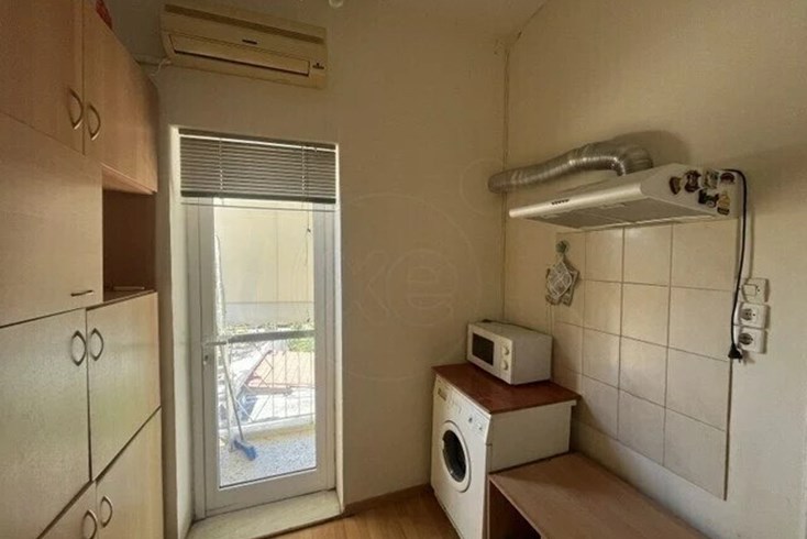 Realty photo 2