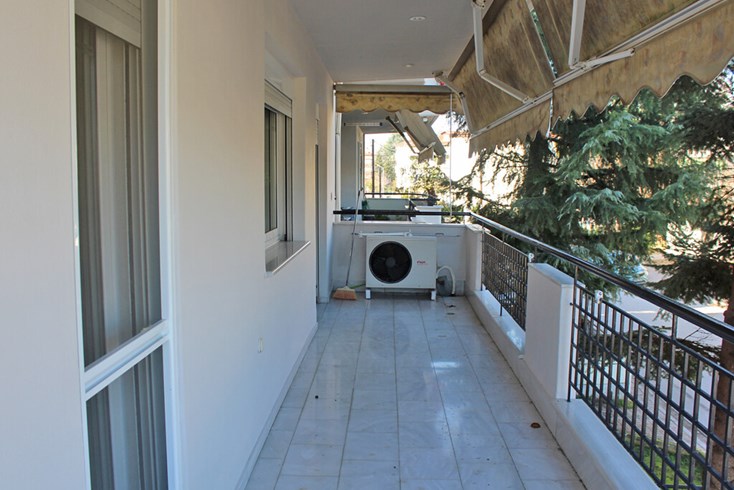 Realty photo 3