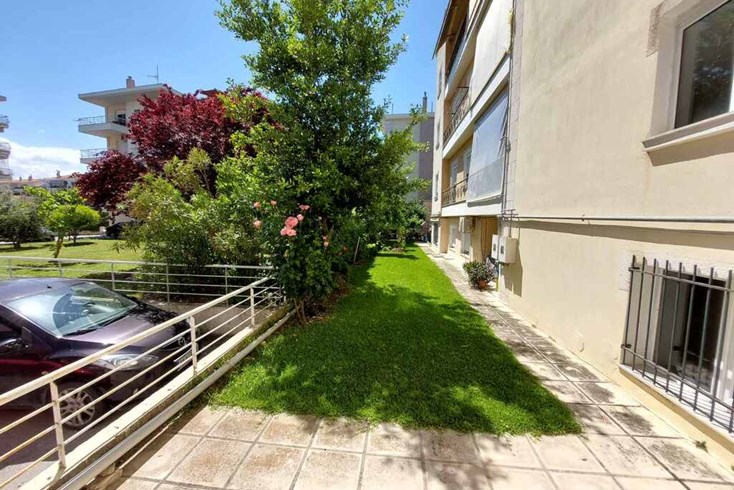 Realty photo 3