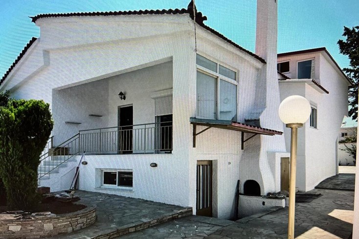 Realty photo 3