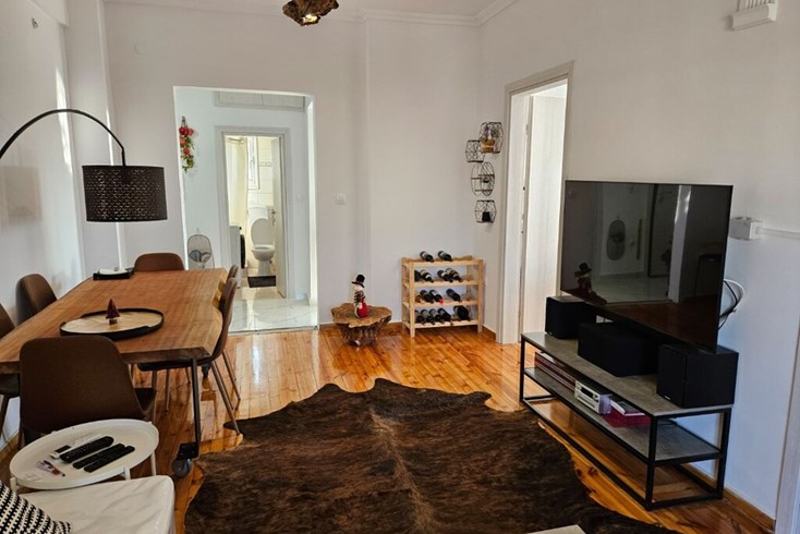 Realty photo 2