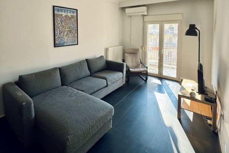 Realty photo 1