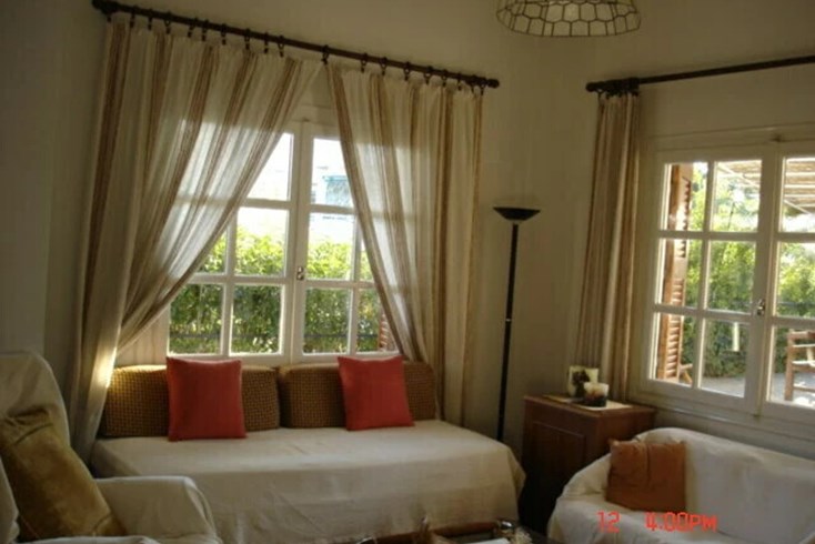 Realty photo 1
