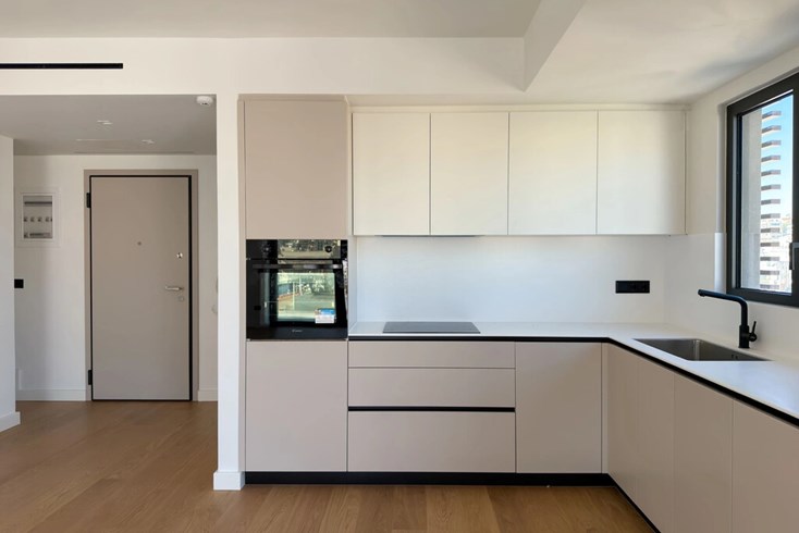Realty photo 2