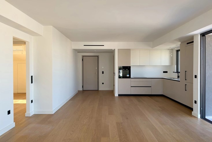 Realty photo 1
