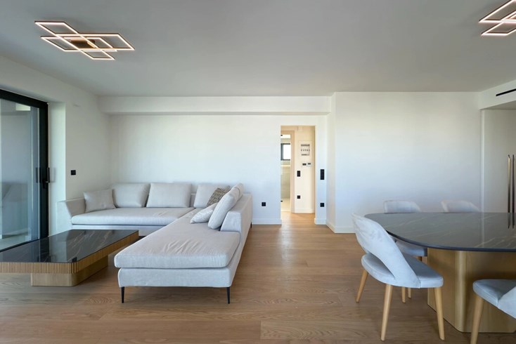 Realty photo 2