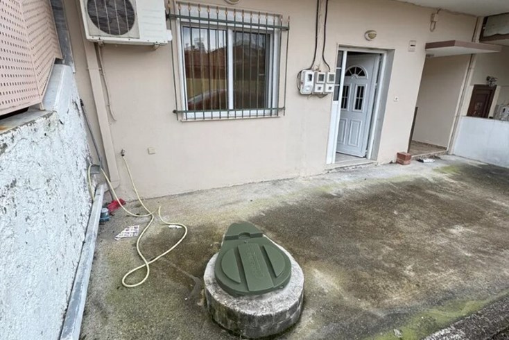 Realty photo 1