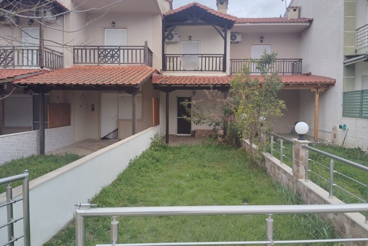 Realty photo 2
